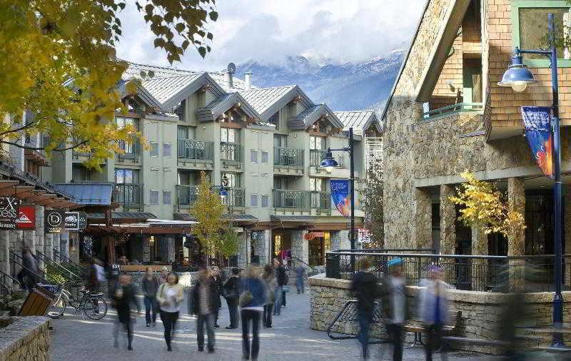 Aparthotel The Westin By Latour Whistler Esterno foto