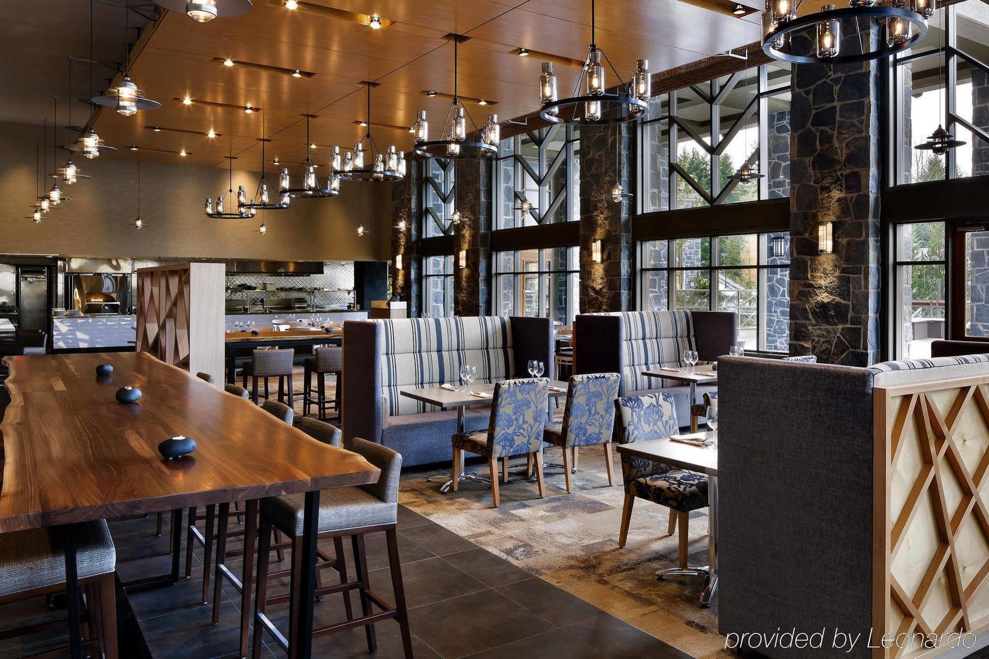 Aparthotel The Westin By Latour Whistler Esterno foto