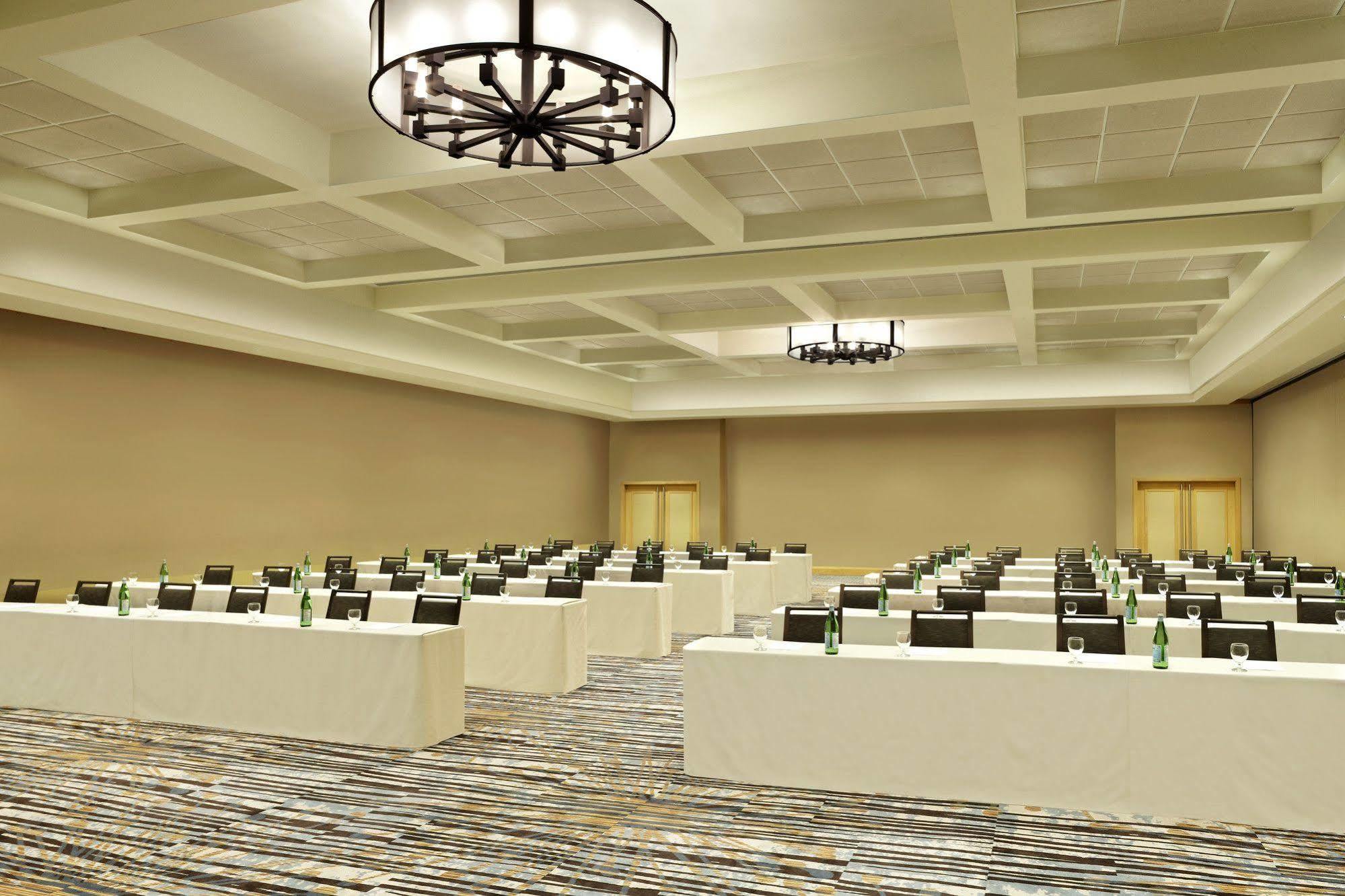 Aparthotel The Westin By Latour Whistler Esterno foto